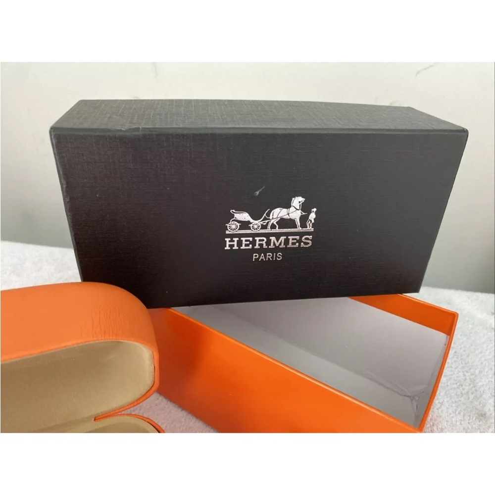 Hermès Fashion Sunglasses with Orange Case - Picture 11 of 13